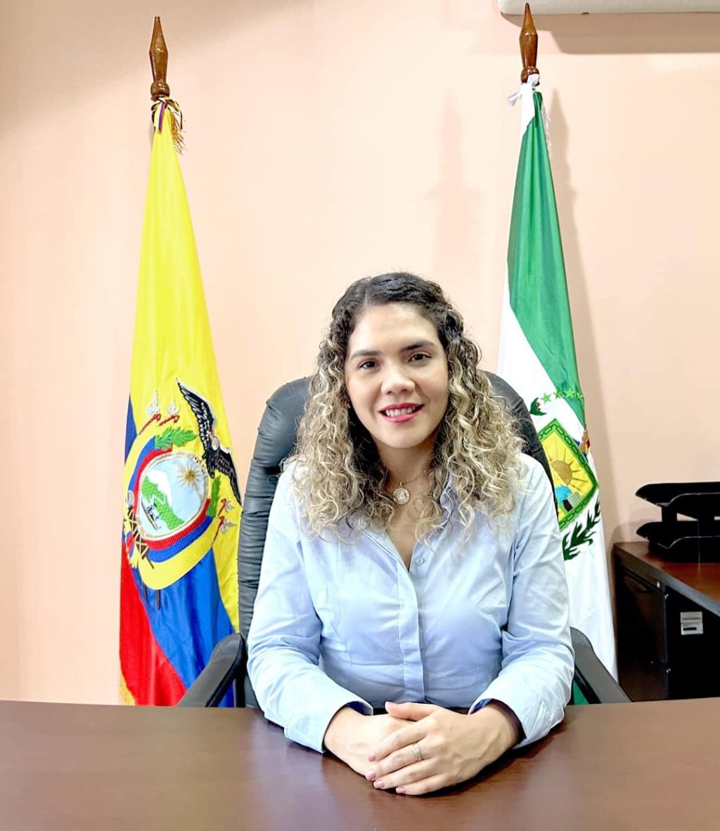 MAYRA DÍAZ ASUMIÓ SUS FUNCIONES DE VICEPREFECTA DE LOS RÍOS – Click
