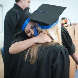 VIU Y LA OEA LANZAN 200 BECAS PARA ECUATORIANOS QUE DESEEN CURSAR MAESTRÍAS ONLINE CON CALIDAD EUROPEA