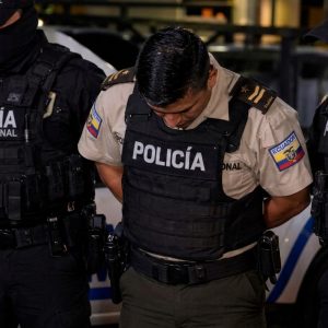 FUE A LEVANTAR EL CUERPO Y TERMINÓ ACUSADO DE LLEVARSE EL DINERO DEL FALLECIDO