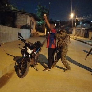 DECRETAN TOQUE DE QUEDA EN LOS RÍOS, GUAYAS, MANABÍ Y EL ORO