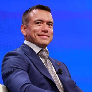 DANIEL NOBOA SUBE TRES PUESTOS Y ENTRA AL TOP 8 DE PRESIDENTES MEJOR VALORADOS DE LATINOAMÉRICA